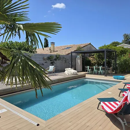 Villa 9 Pers. Avec Piscine Chauffee Proche Centre-ville, - Fr-1-877-38
