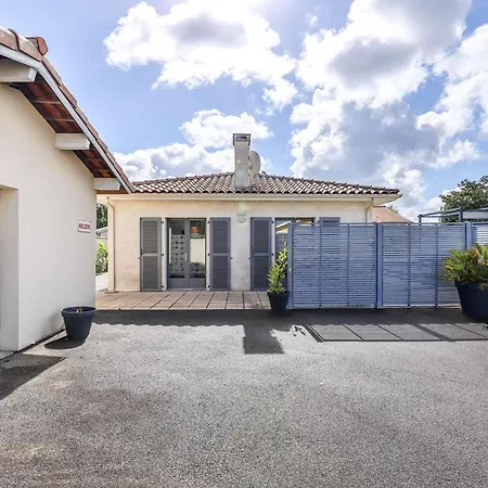9 Pers. Avec Piscine Chauffee Proche Centre-ville, - Fr-1-877-38 *